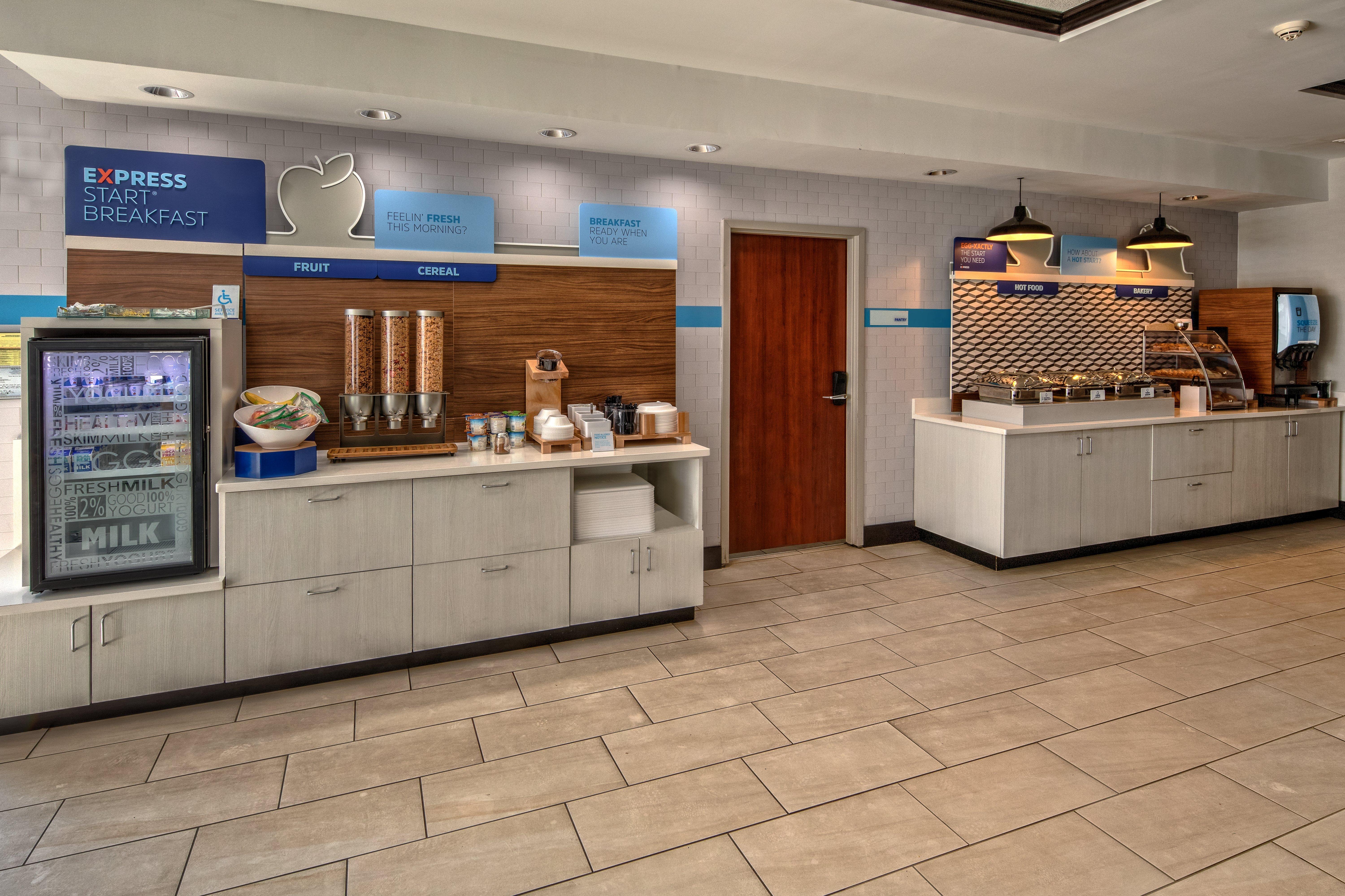 Holiday Inn Express & Suites Cookeville By Ihg Exterior foto